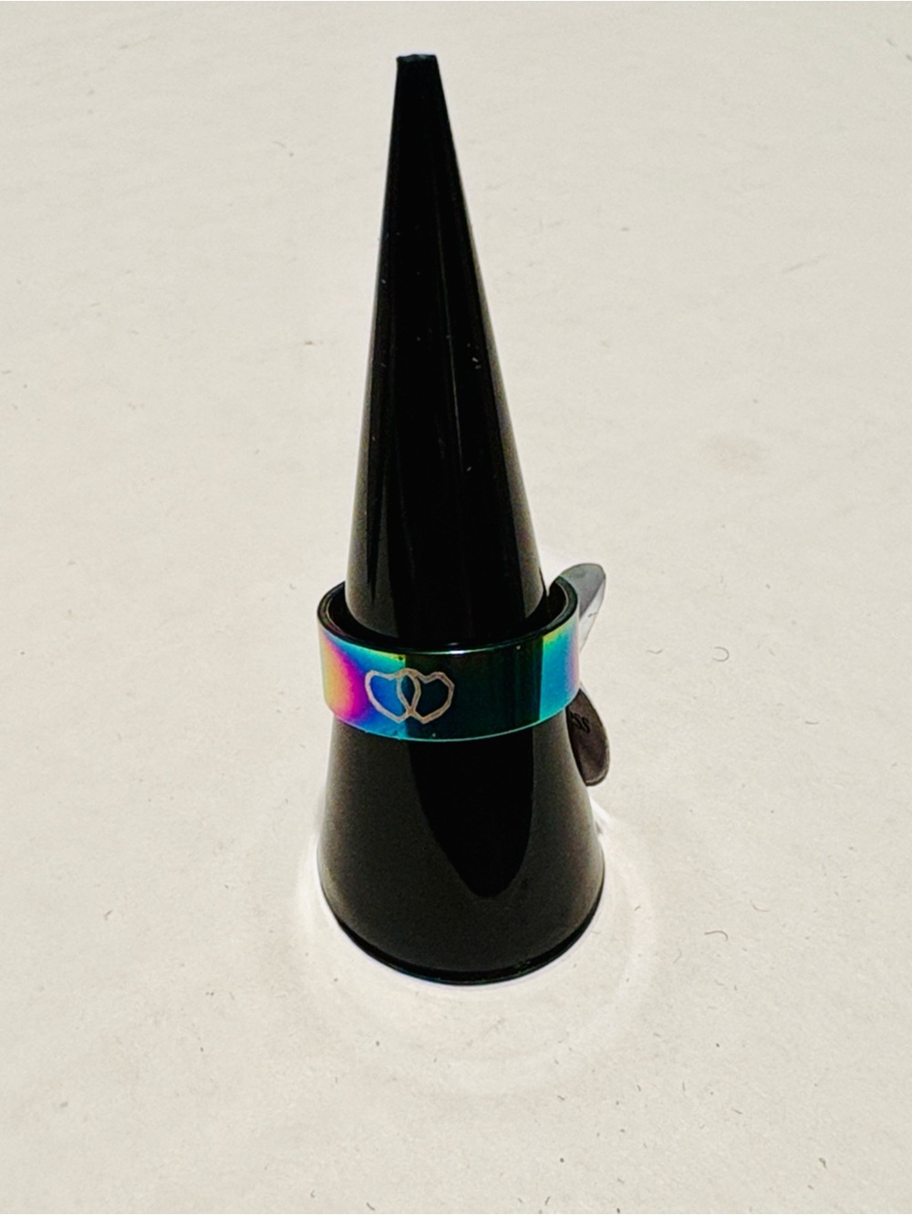 Iridescent Rainbow Heart Ring Band Steel 7.5 Green Purple Pink